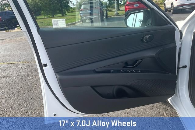New 2025 Hyundai Elantra SEL image 26