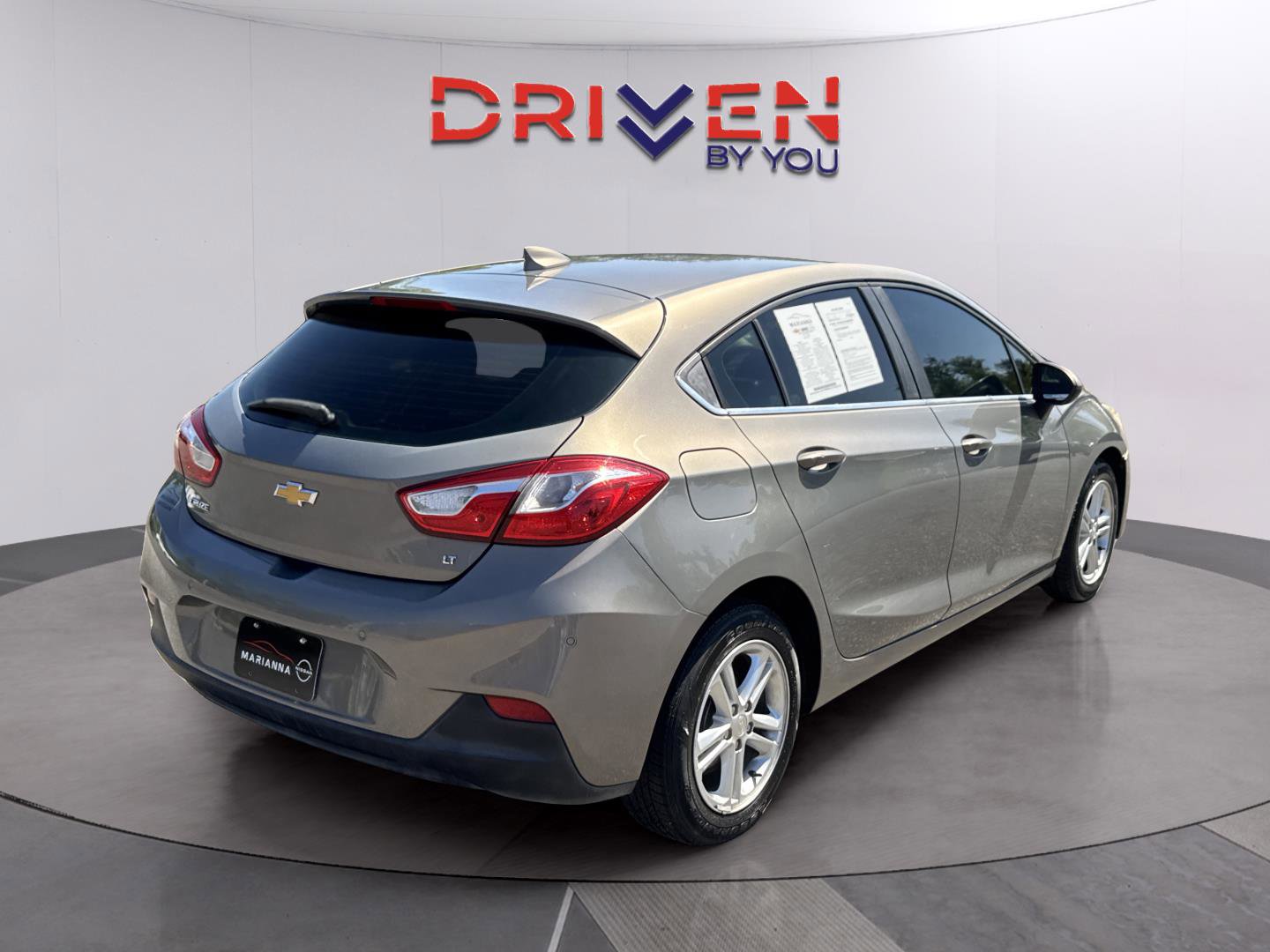 Used 2017 Chevrolet Cruze LT w/ Convenience Package FWD image 5