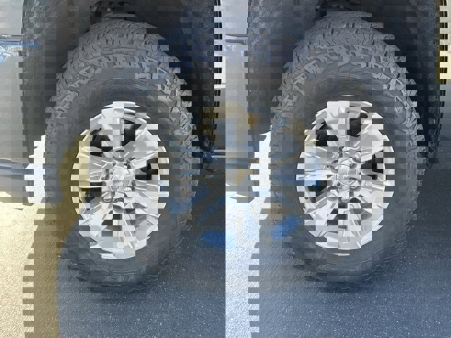 Used 2017 Chevrolet Silverado 1500 LT w/ All Star Edition image 31