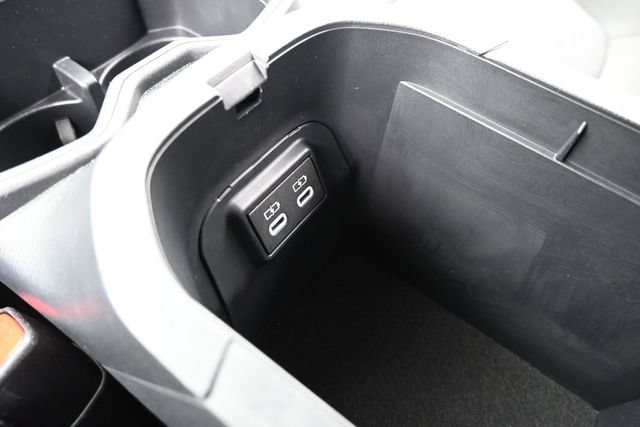 Certified 2025 Toyota RAV4 XLE AWD/4WD image 25