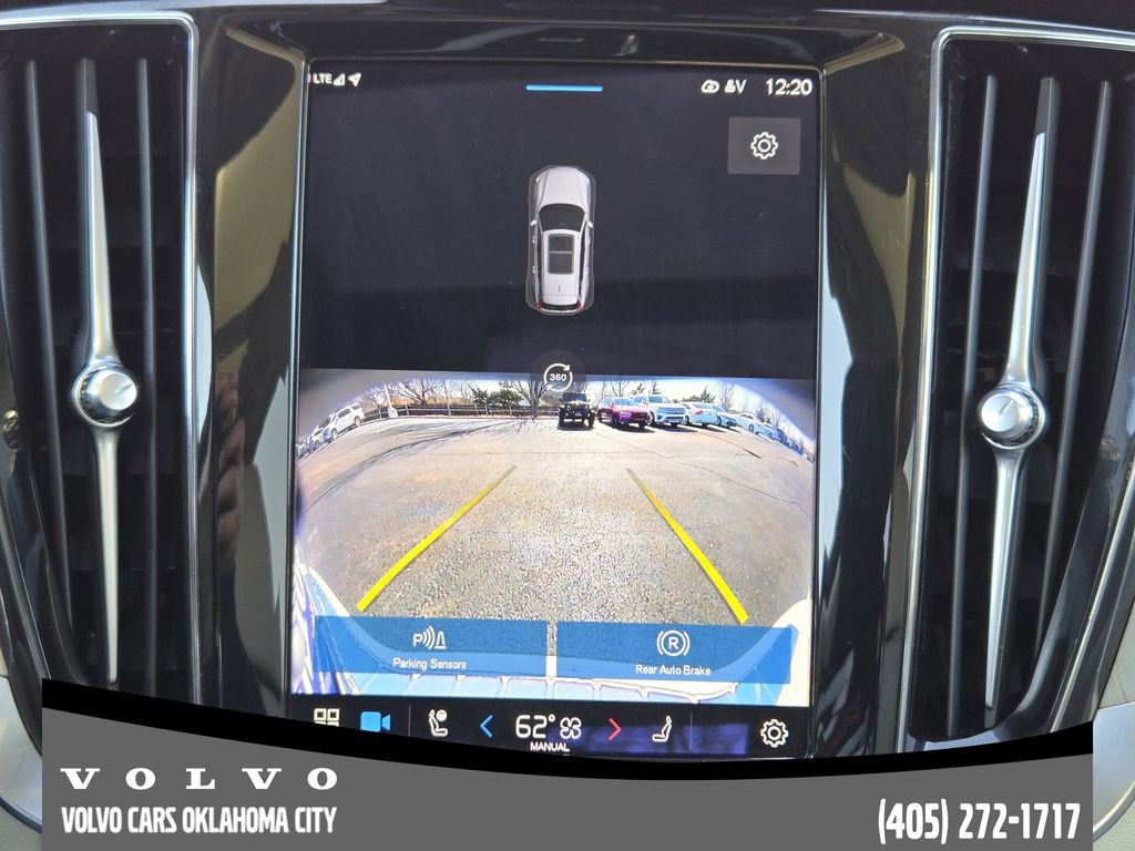 Certified 2024 Volvo V60 B5 Cross Country Plus w/ Protection Package Premier image 17