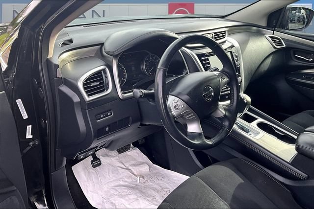 Used 2018 Nissan Murano SV AWD/4WD image 17