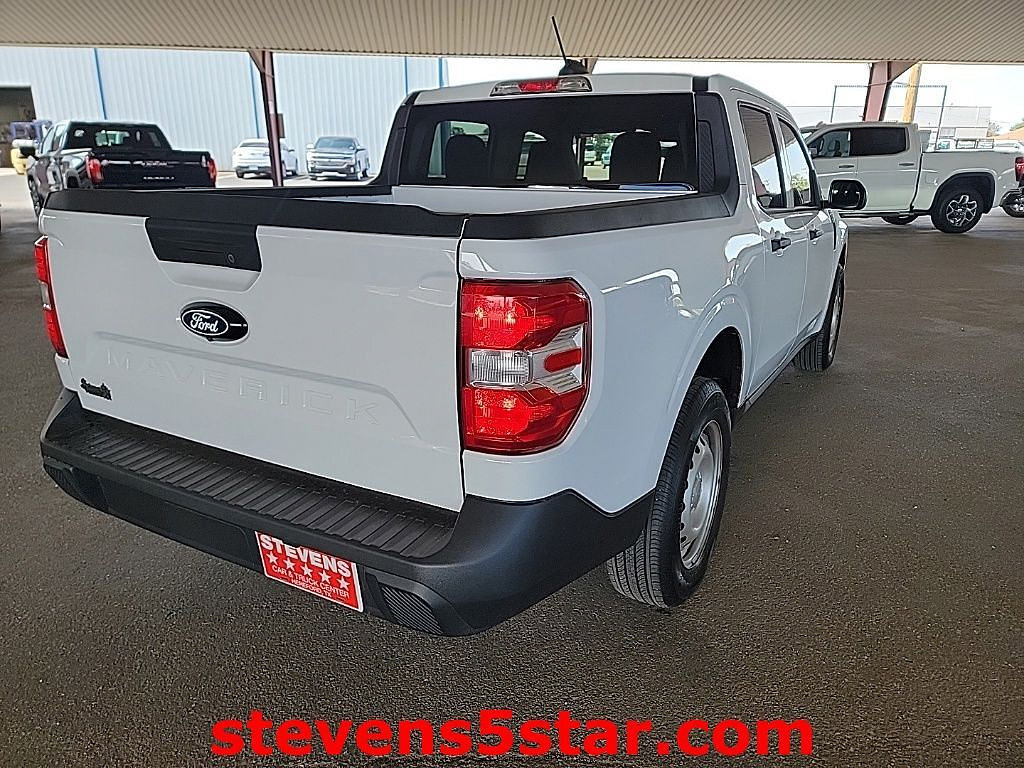 Used 2025 Ford Maverick XL w/ Equipment Group 102A AWD/4WD image 8