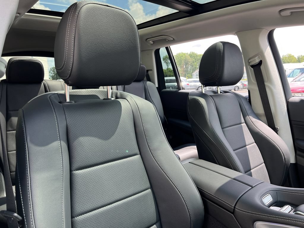 New 2026 Mercedes-Benz GLS 450 4MATIC image 29