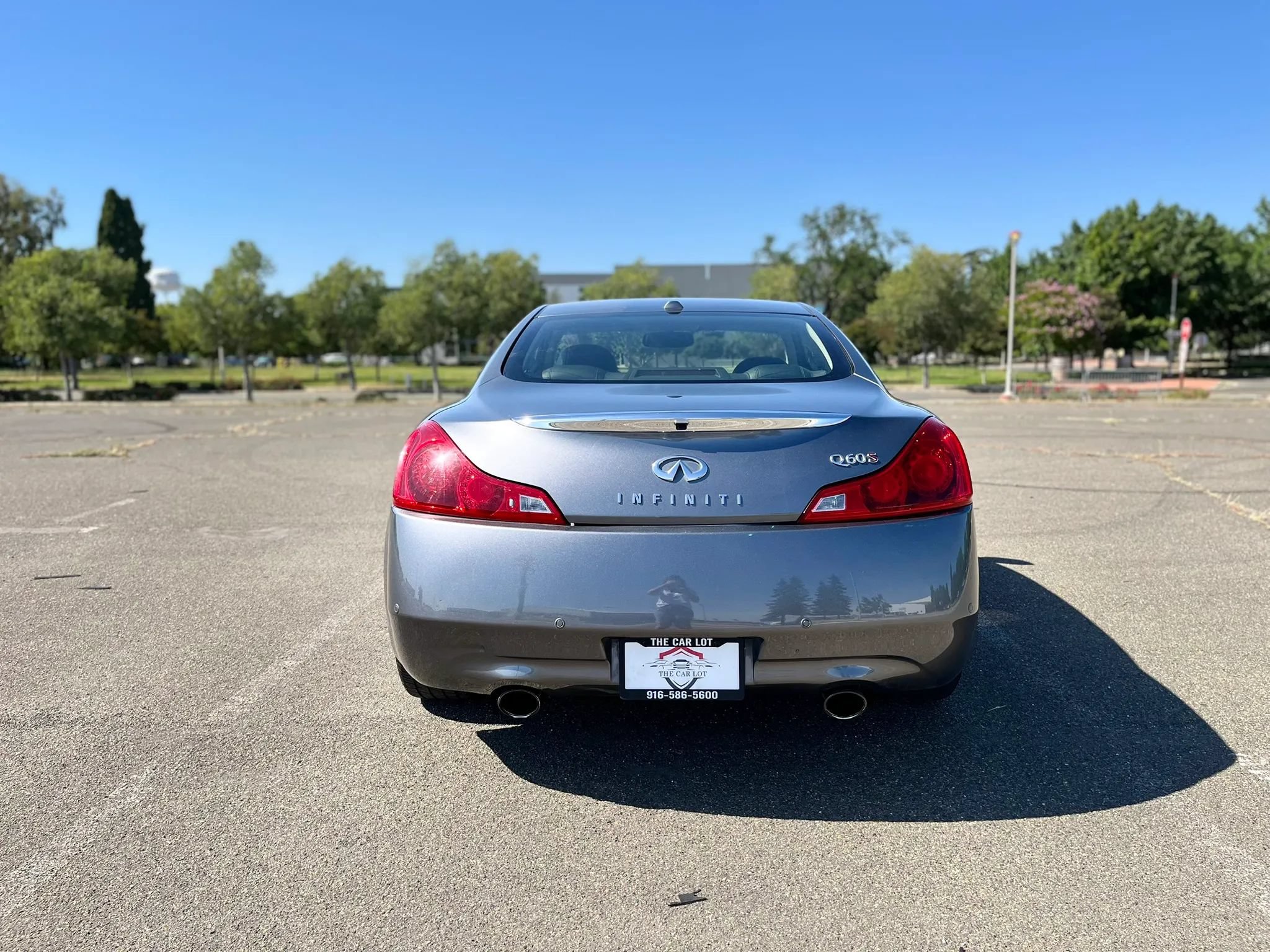 Used 2015 INFINITI Q60 Sport RWD image 7
