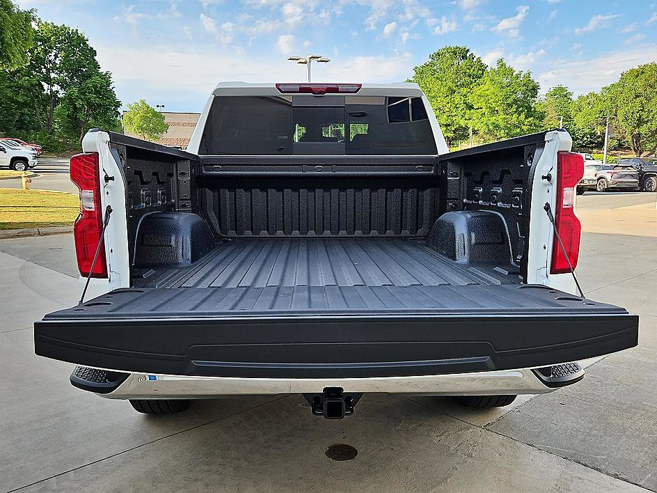 New 2026 Chevrolet Silverado 1500 LTZ w/ LTZ Premium Package AWD/4WD image 5