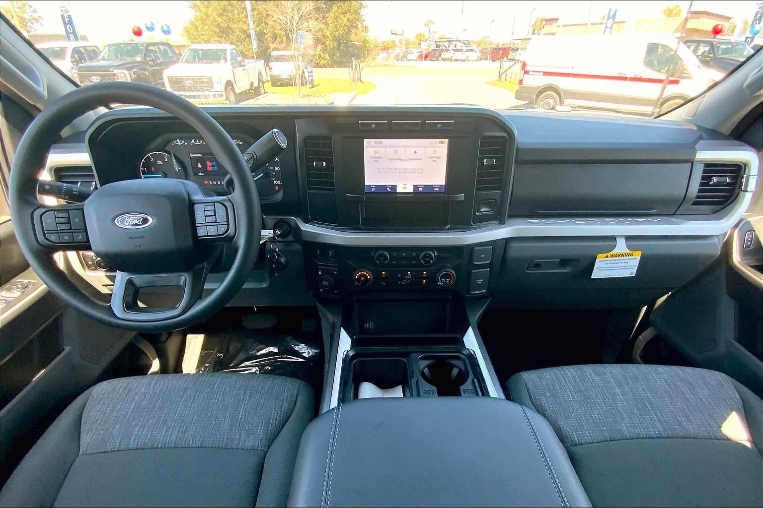 Certified 2024 Ford F250 XLT image 5