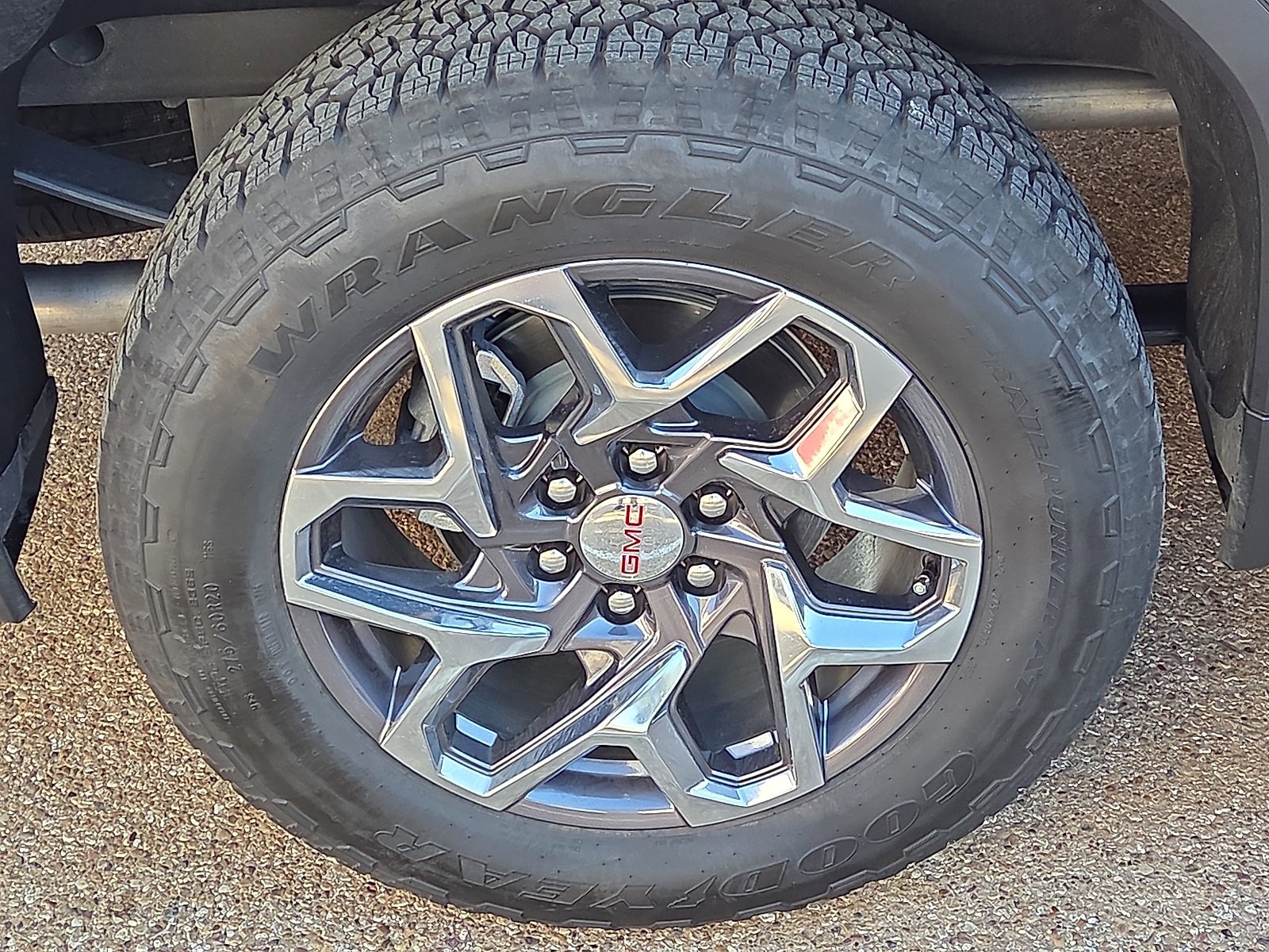 New 2026 GMC Sierra 1500 SLT image 4