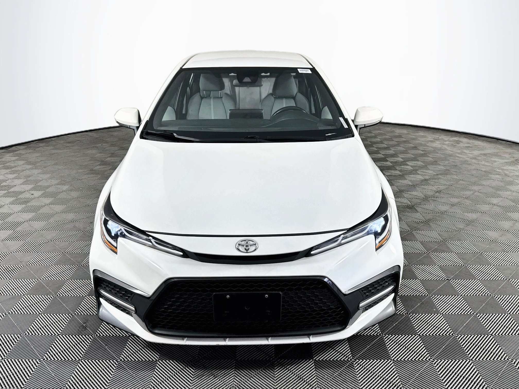 Used 2020 Toyota Corolla SE FWD video 2