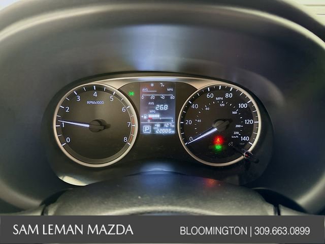 Used 2022 Nissan Kicks S image 12