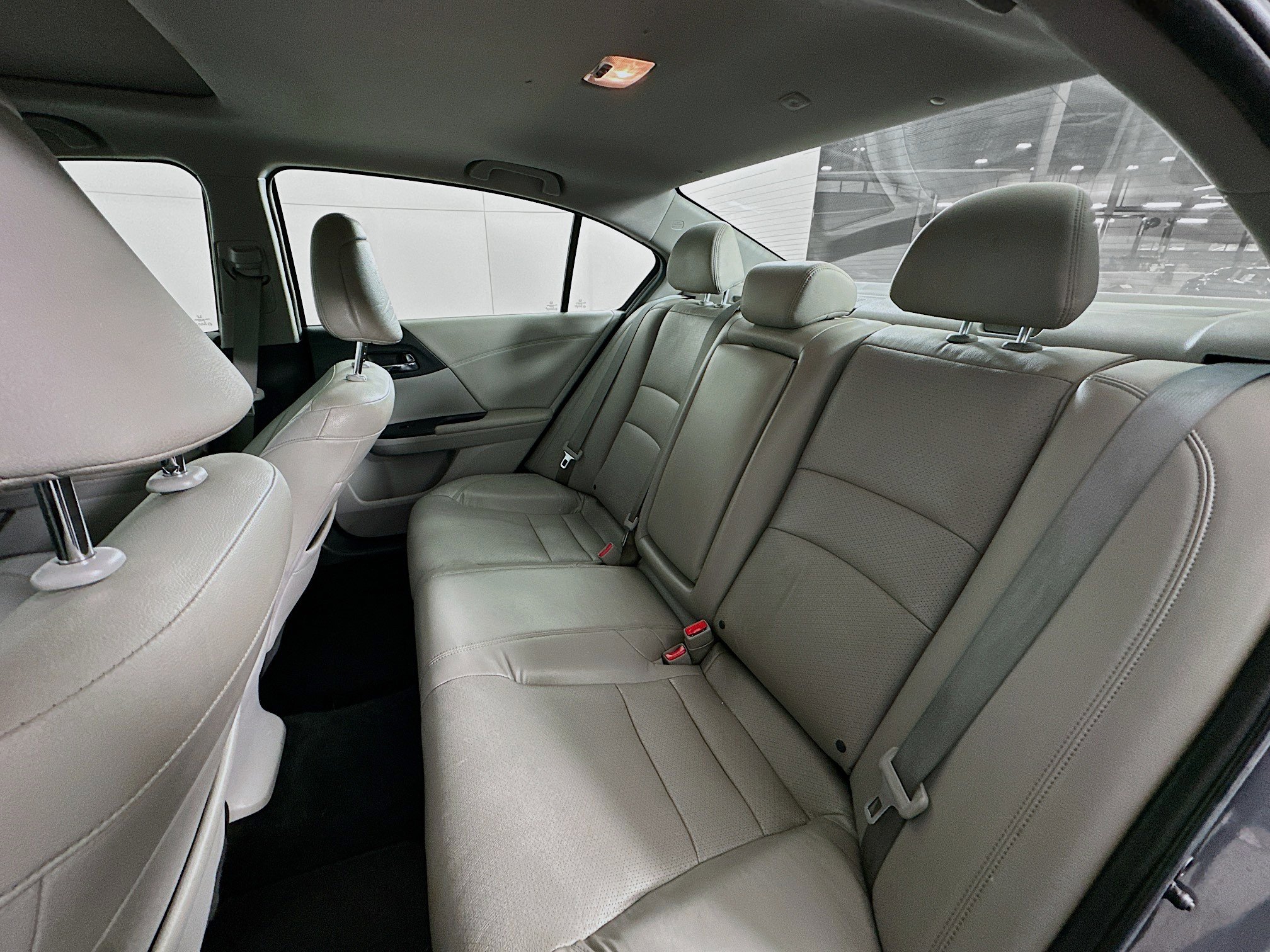 Used 2016 Honda Accord EX-L image 26