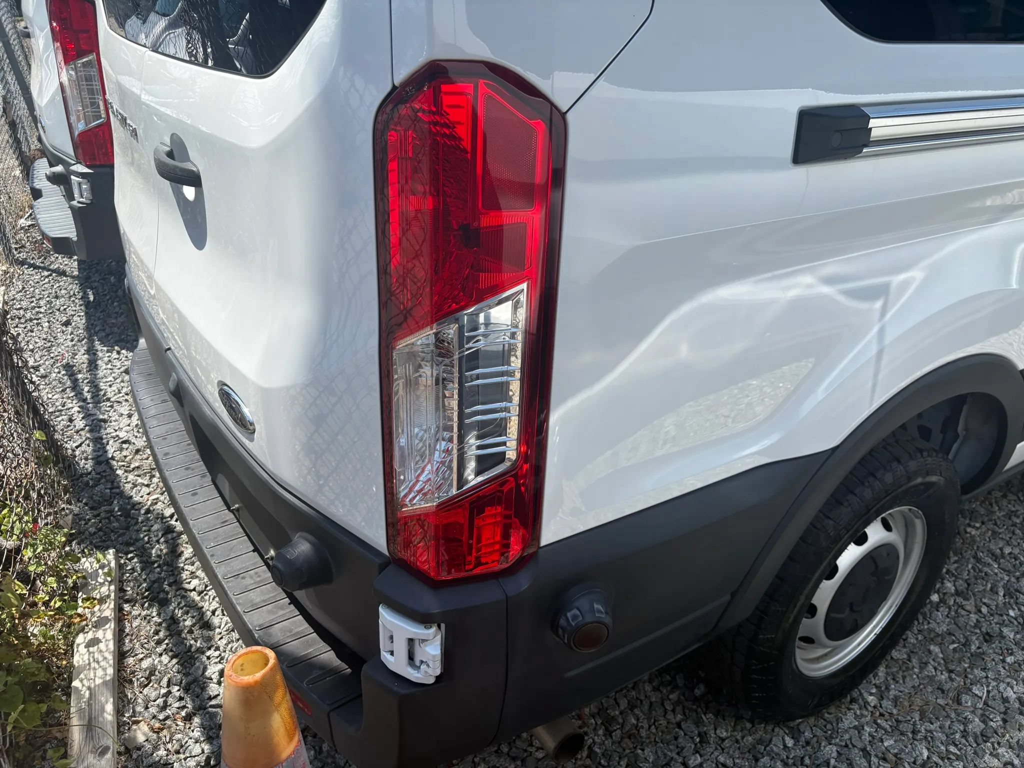 Used 2018 Ford Transit 350 XL RWD image 11