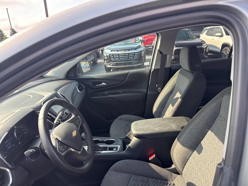Used 2023 Chevrolet Equinox LT AWD/4WD image 19