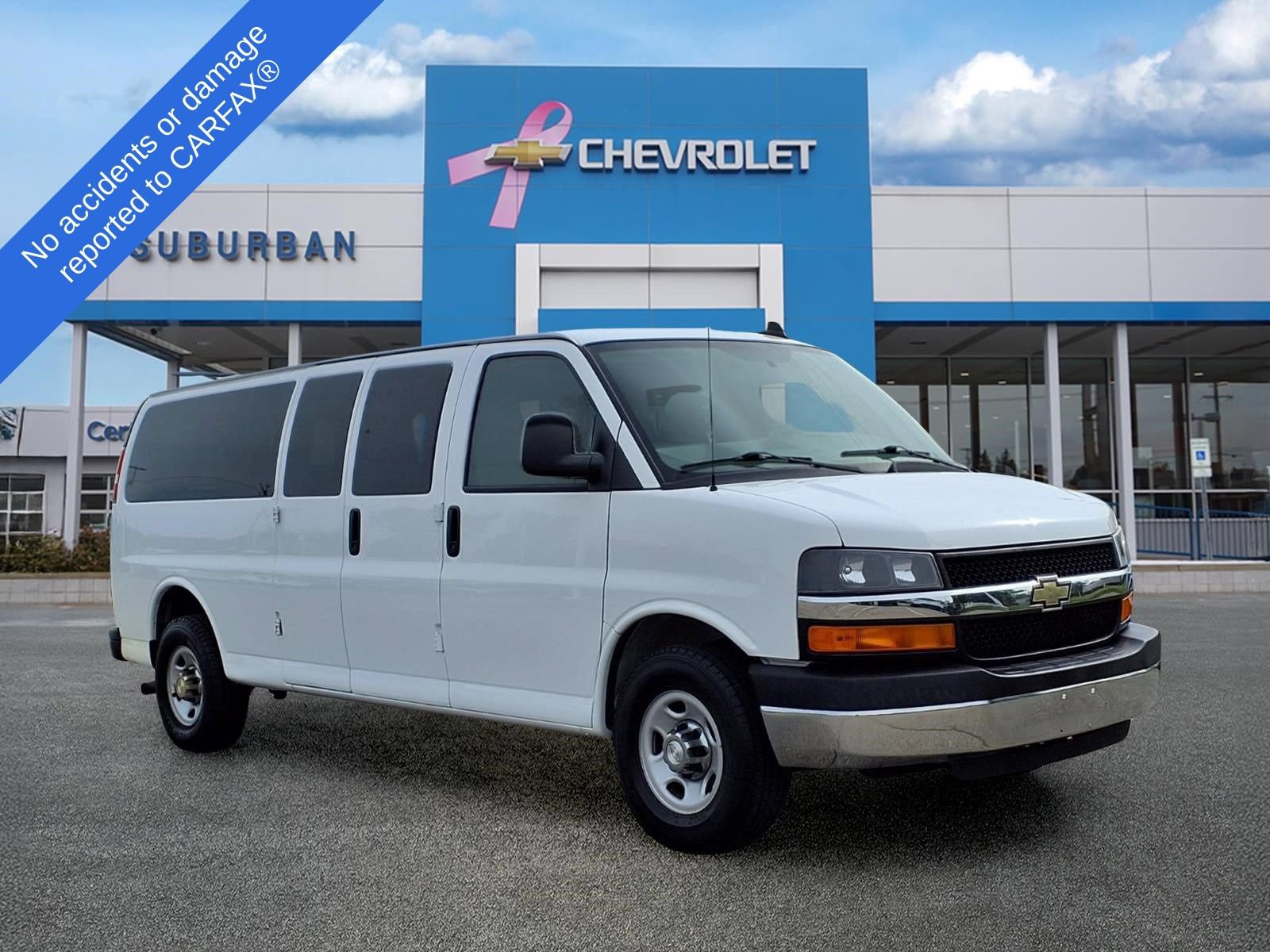 Used 2016 Chevrolet Express 3500 LT w/ LT Preferred Equipment Group RWD image 3