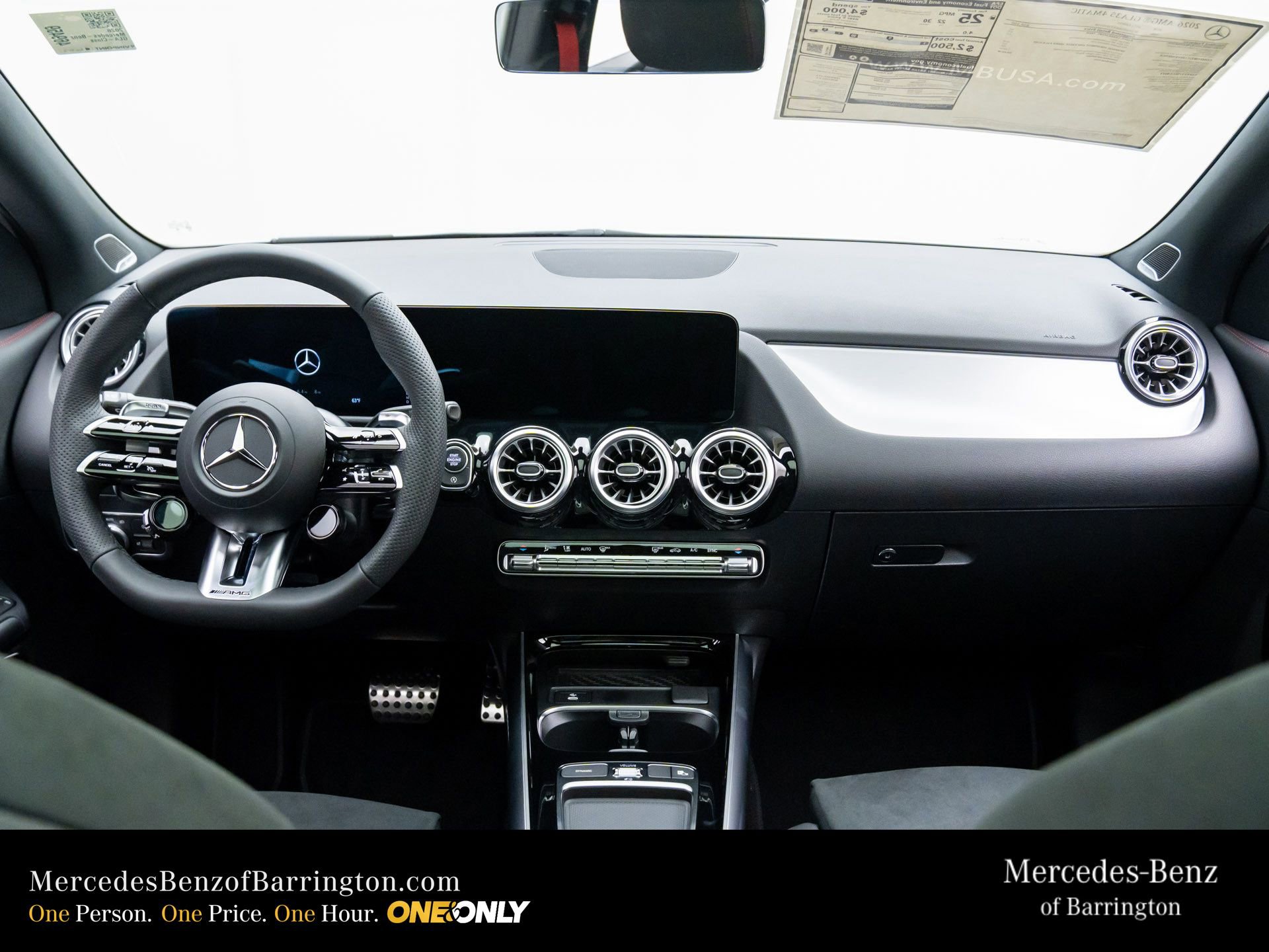 New 2026 Mercedes-Benz GLA 35 AMG 4MATIC image 11