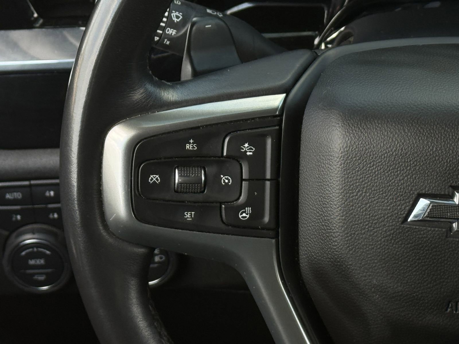 Used 2023 Chevrolet Silverado 1500 RST AWD/4WD image 17