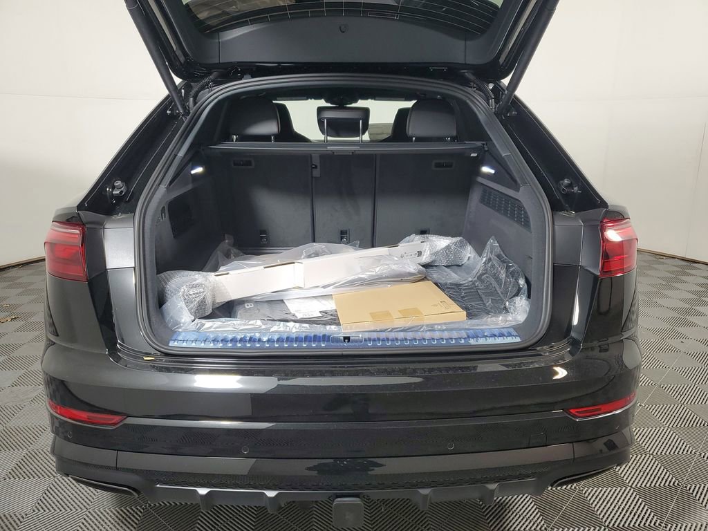 New 2026 Audi Q8 Prestige image 8
