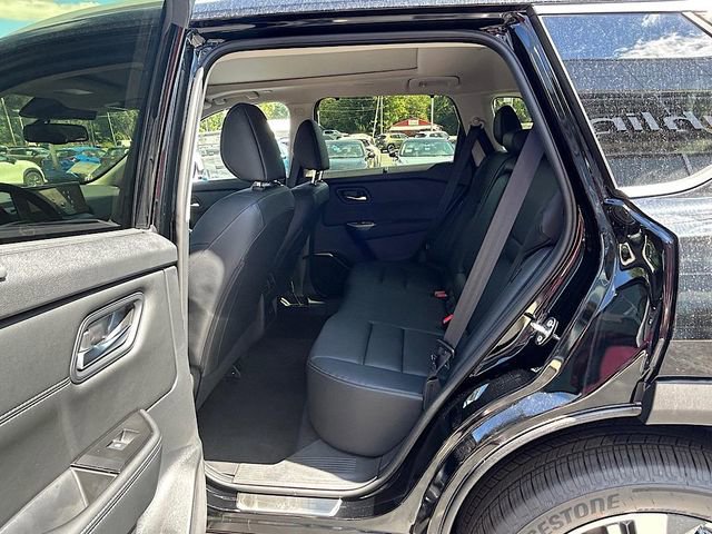 New 2025 Nissan Rogue SL w/ Tech Package image 23