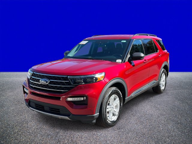 Used 2023 Ford Explorer XLT w/ Equipment Group 202A AWD/4WD image 7