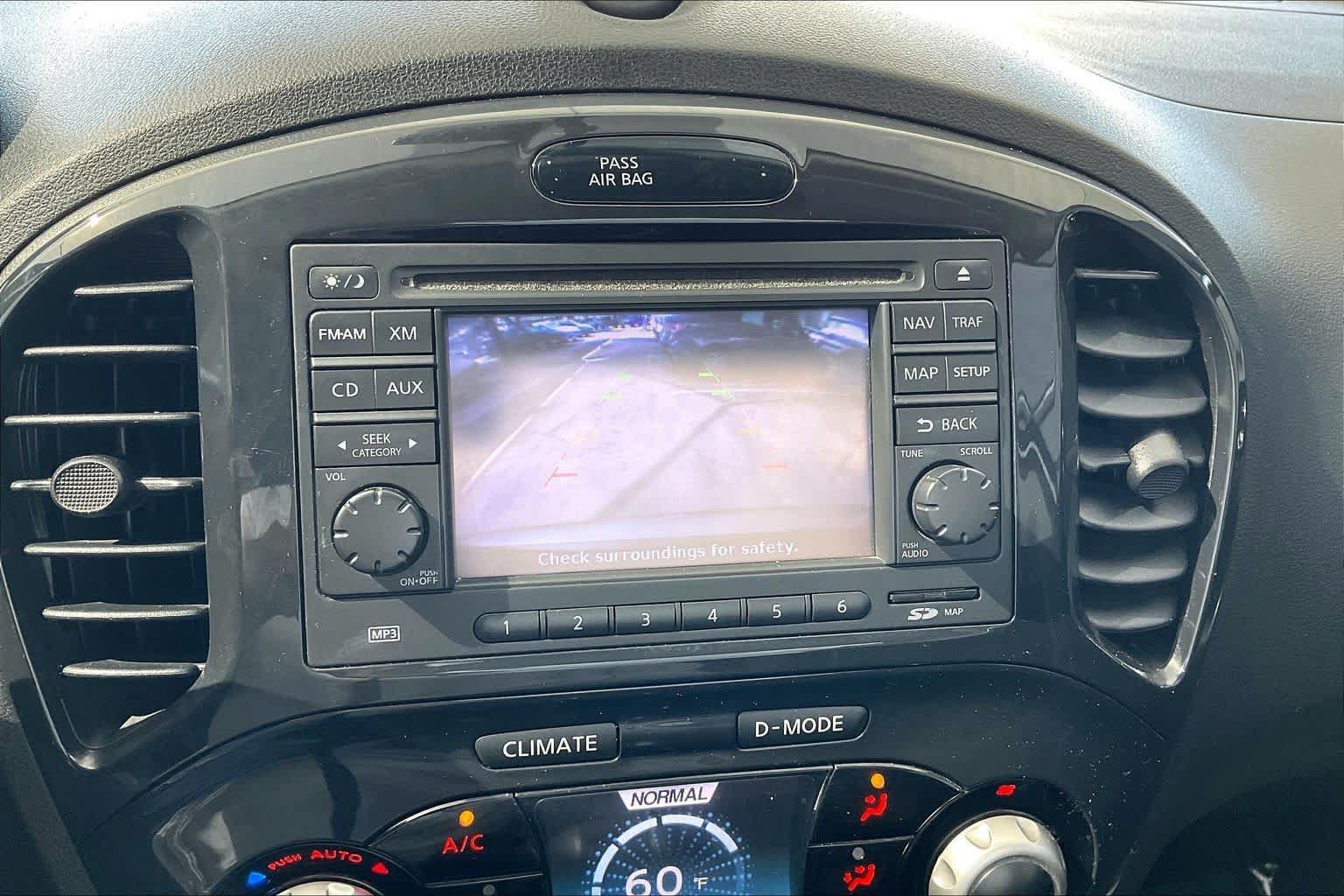 Used 2012 Nissan Juke SL FWD image 28