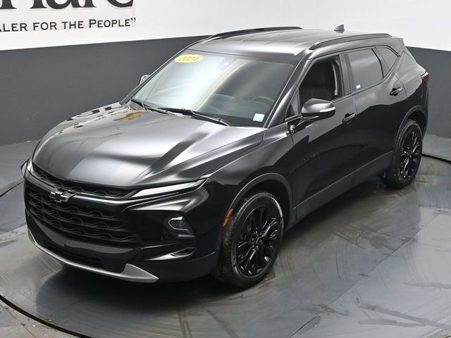 Used 2024 Chevrolet Blazer LT w/ LPO, Black Grille Bar Package image 45