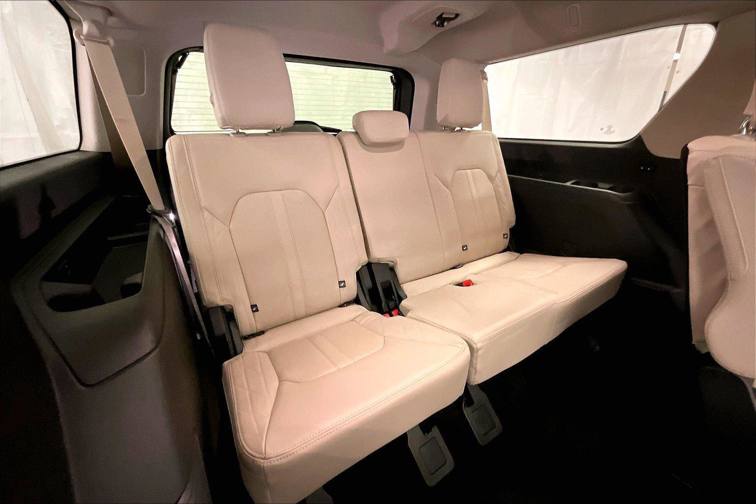 Used 2024 Ford Expedition Max Platinum image 27