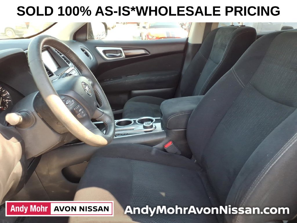 Used 2015 Nissan Pathfinder SV w/ Trailer Tow Package FWD image 18