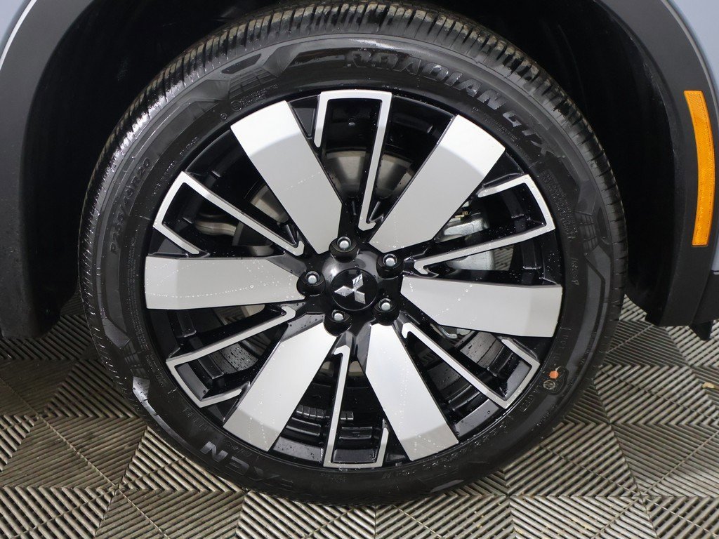 New 2026 Mitsubishi Outlander SE image 26