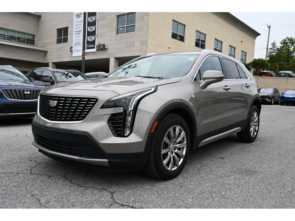 Used 2022 Cadillac XT4 Premium Luxury w/ Enhanced Visibility Package AWD/4WD image 4