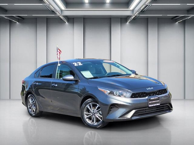 Certified 2022 Kia Forte LXS