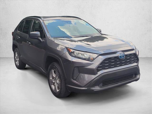 Used 2022 Toyota RAV4 LE AWD/4WD image 3