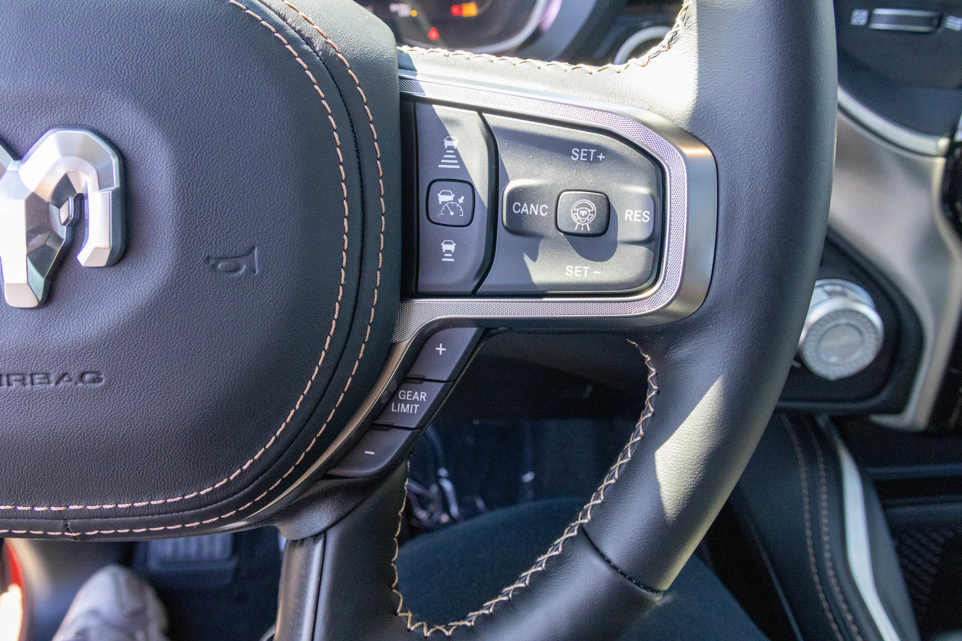 New 2027 RAM 1500 Tungsten AWD/4WD image 31
