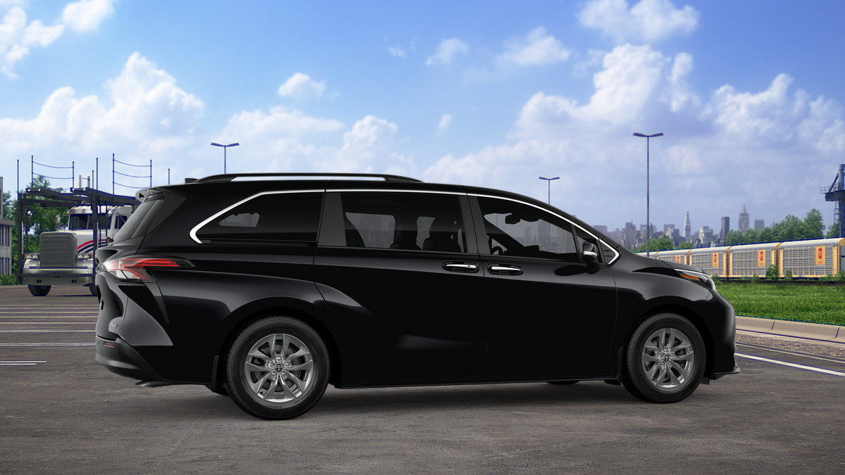 New 2026 Toyota Sienna XLE FWD image 13