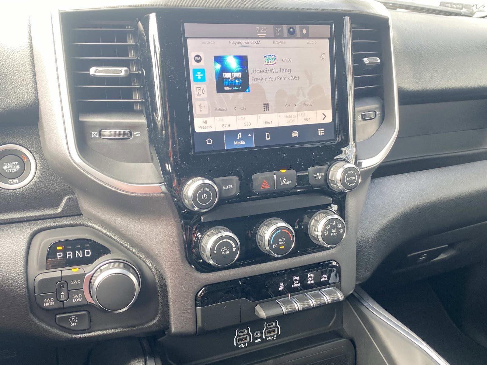 New 2026 RAM 1500 Express AWD/4WD image 16