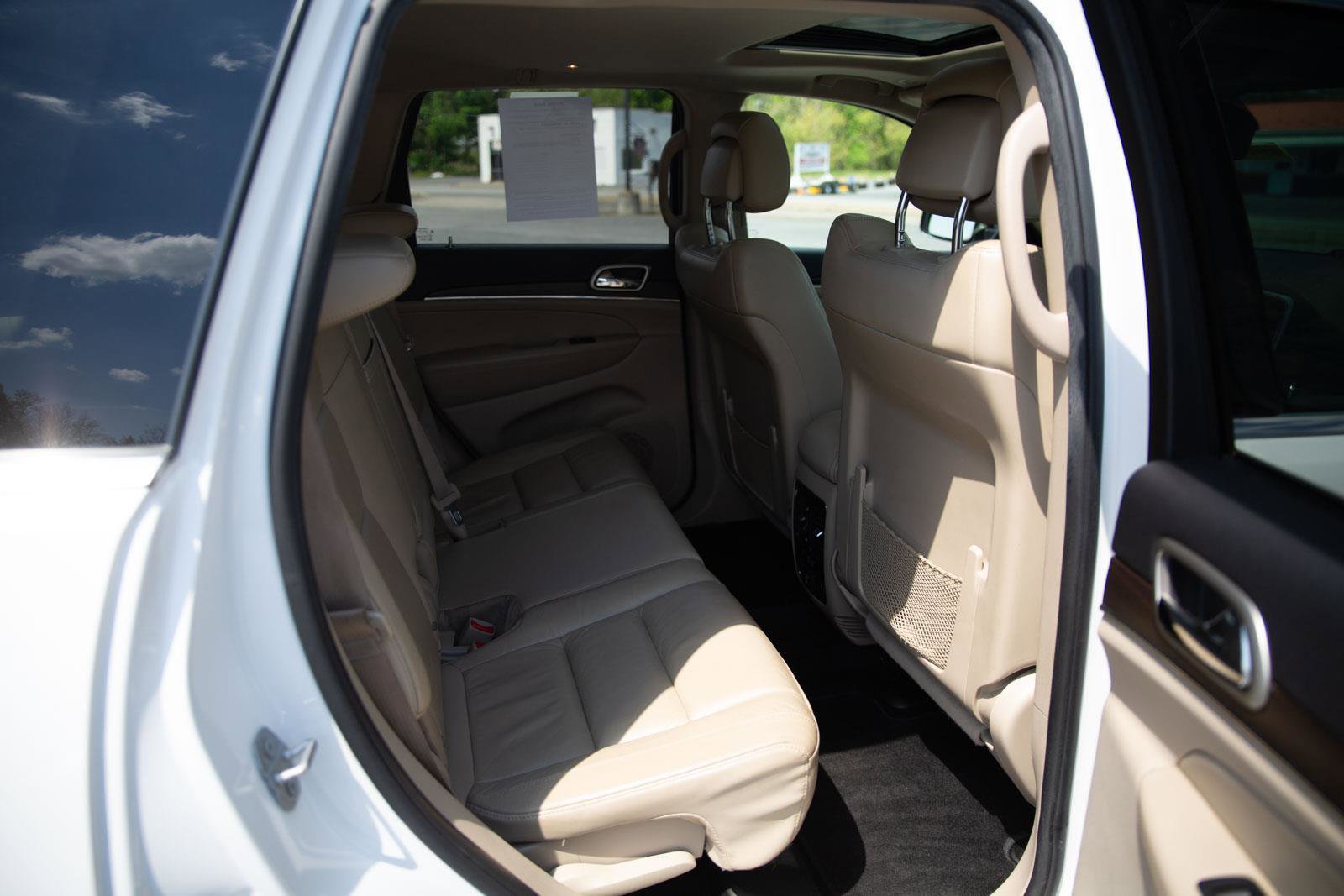 Used 2017 Jeep Grand Cherokee Limited AWD/4WD image 22