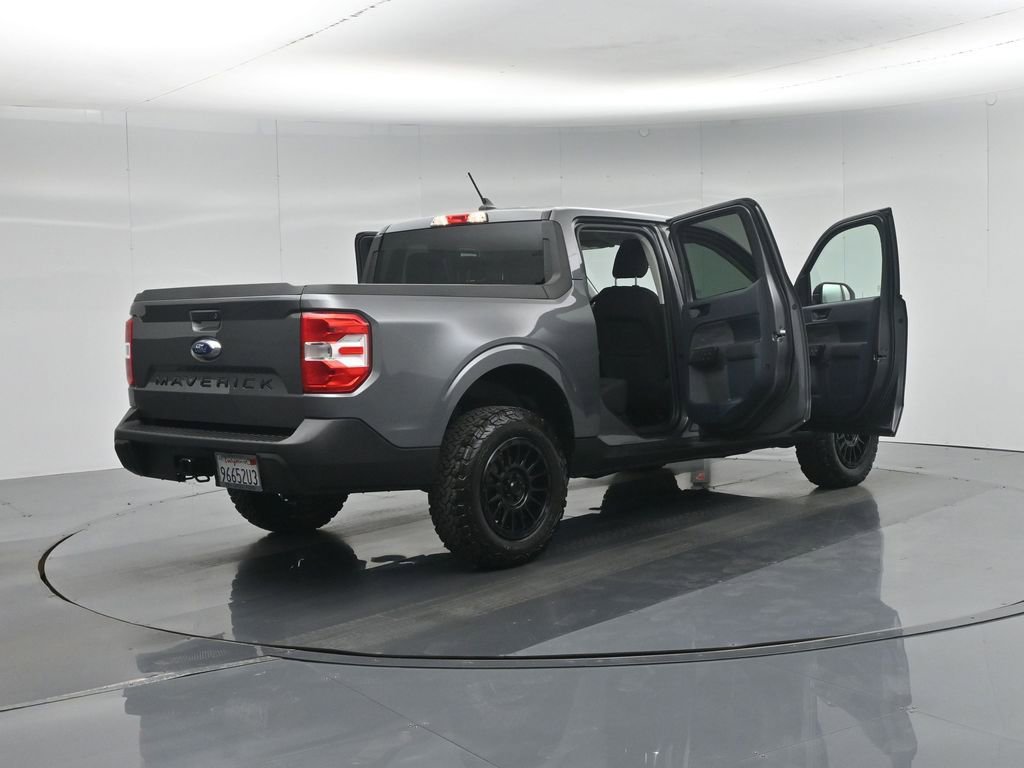 Used 2023 Ford Maverick XL image 29