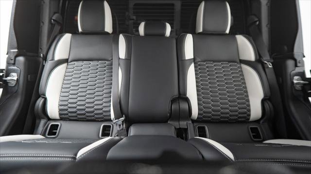 Used 2025 Jeep Gladiator Sport image 40