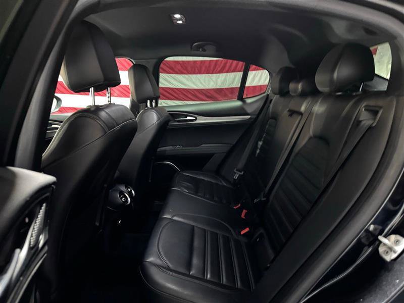 Used 2018 Alfa Romeo Stelvio Ti Sport image 11