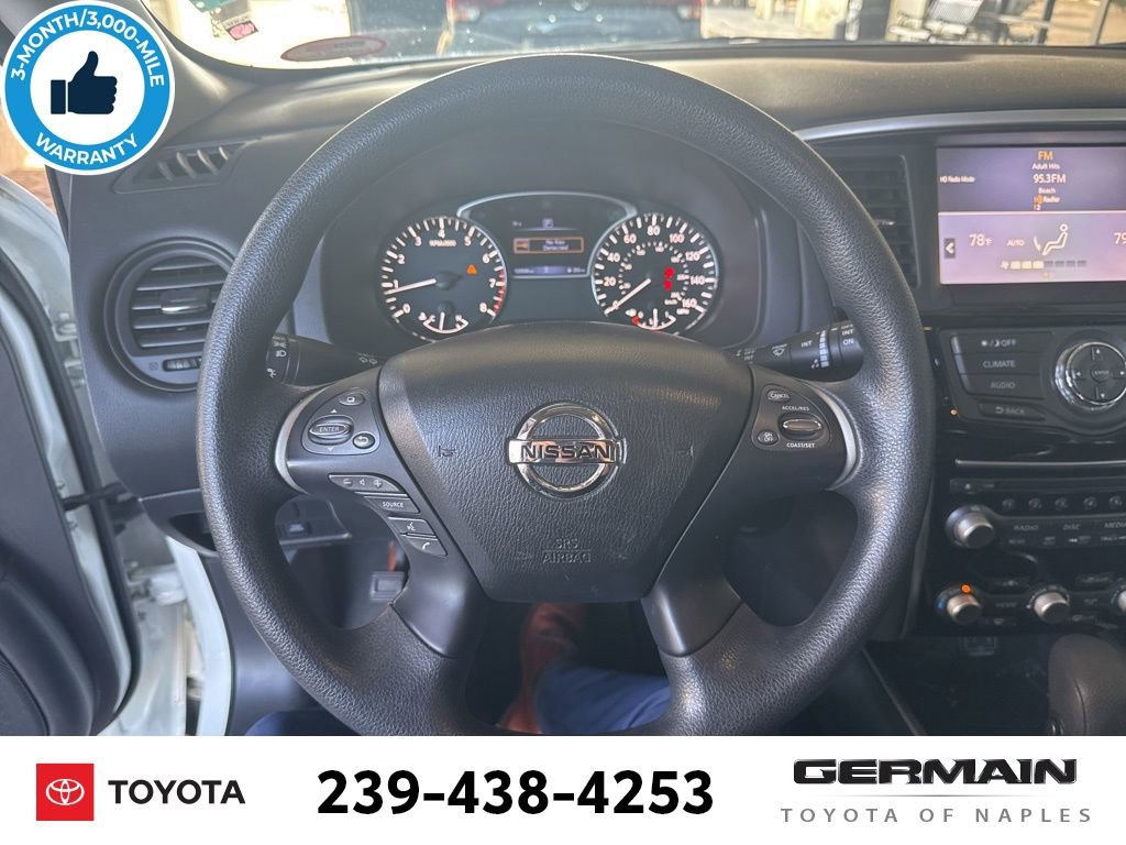 Used 2020 Nissan Pathfinder S FWD image 18