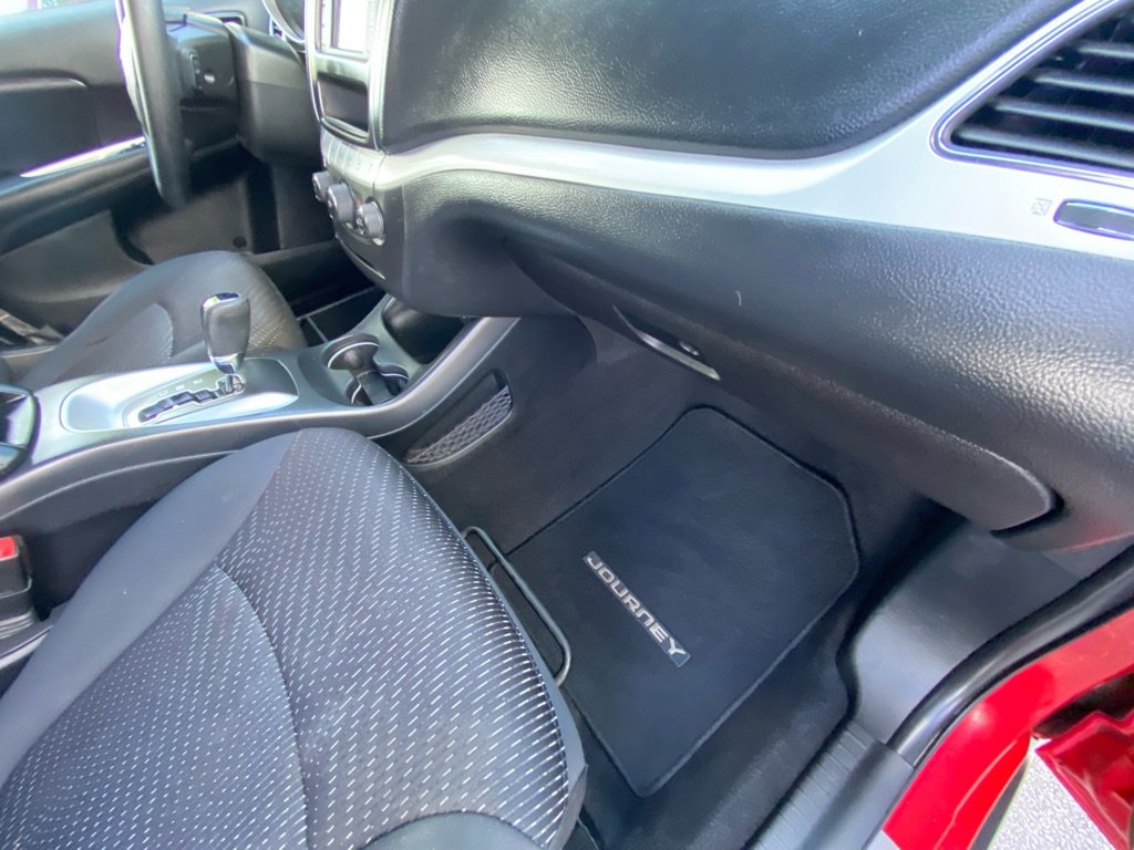 Used 2017 Dodge Journey SE FWD image 37