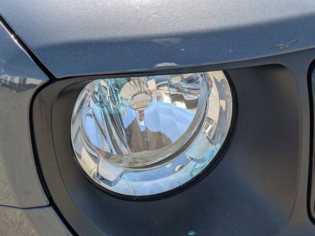 Used 2023 Jeep Renegade Altitude image 7