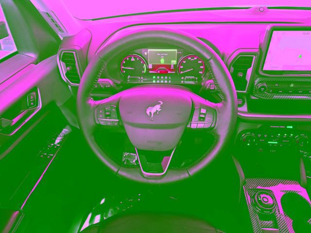 Used 2022 Ford Bronco Sport Outer Banks w/ Tech Package AWD/4WD image 8