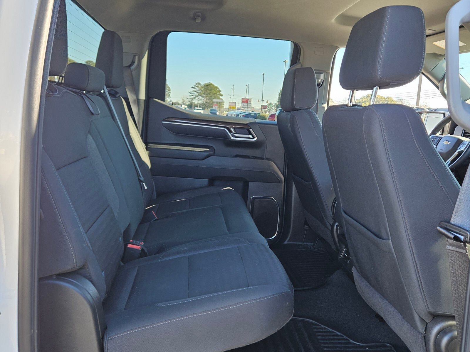 Used 2025 Chevrolet Silverado 1500 LT image 15