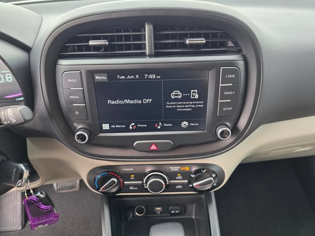 Certified 2025 Kia Soul LX w/ LX Technology Package FWD image 20