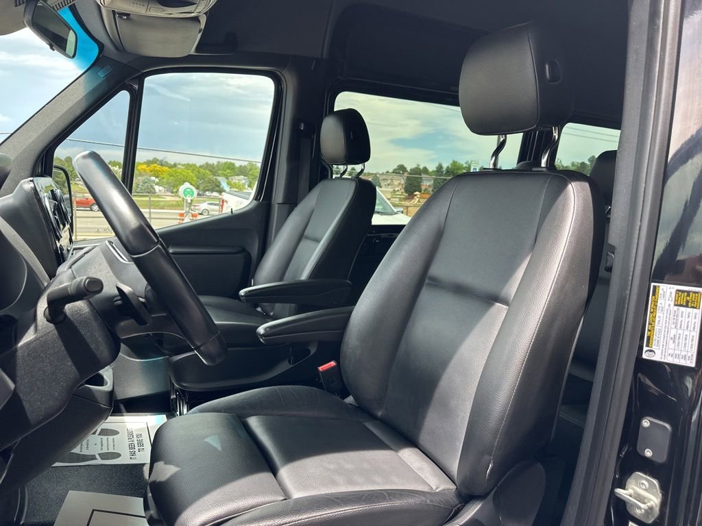 Used 2022 Mercedes-Benz Sprinter 2500 image 20