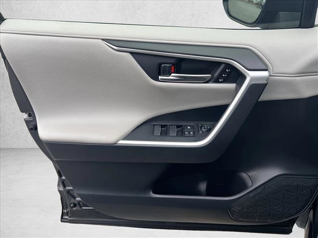 Used 2024 Toyota RAV4 Limited image 11