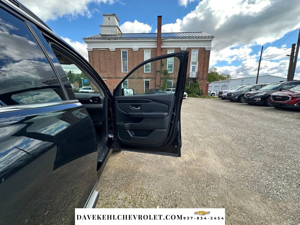 Used 2025 Honda Pilot Elite image 30