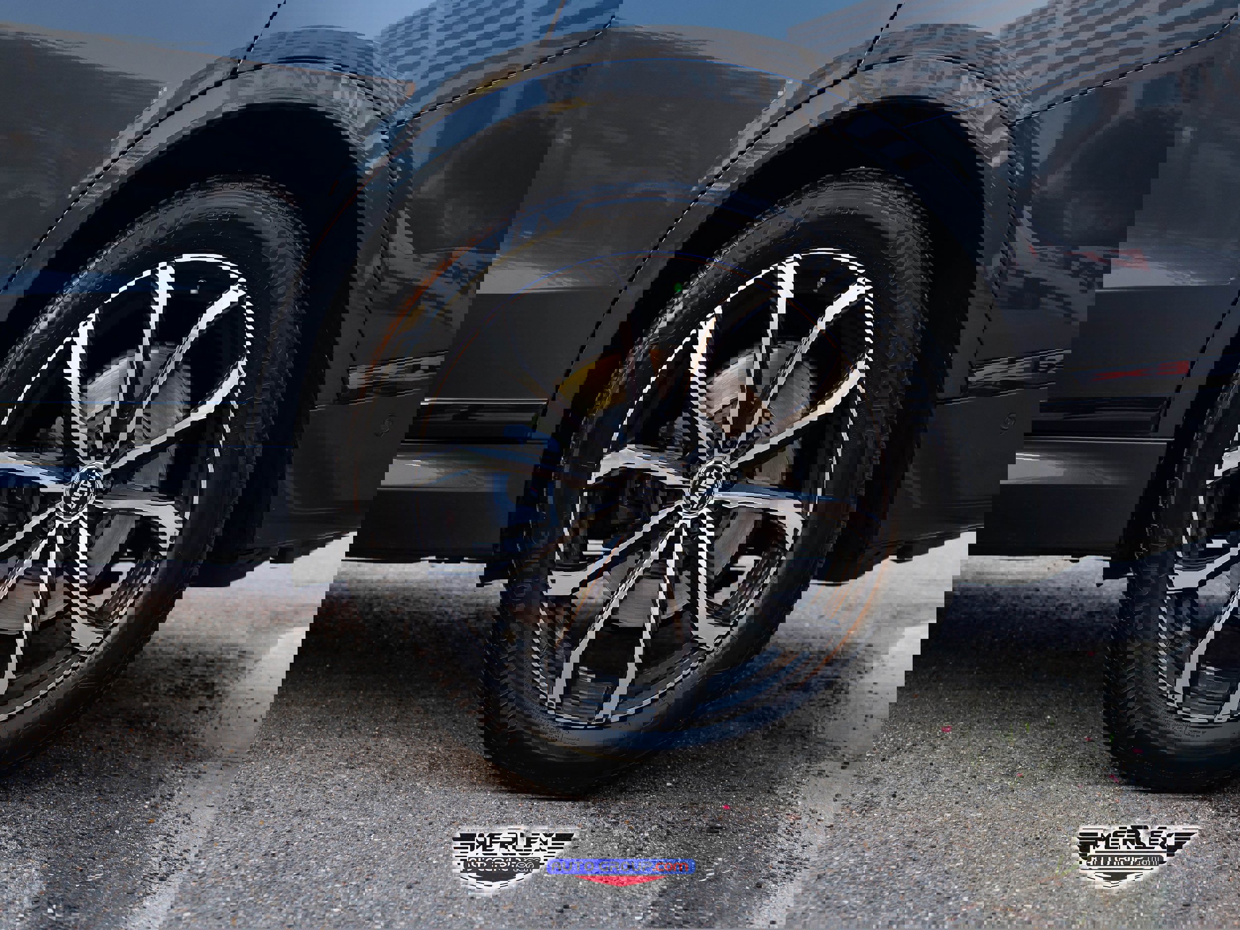 Used 2019 BMW X7 xDrive50i w/ Dynamic Handling Package image 12