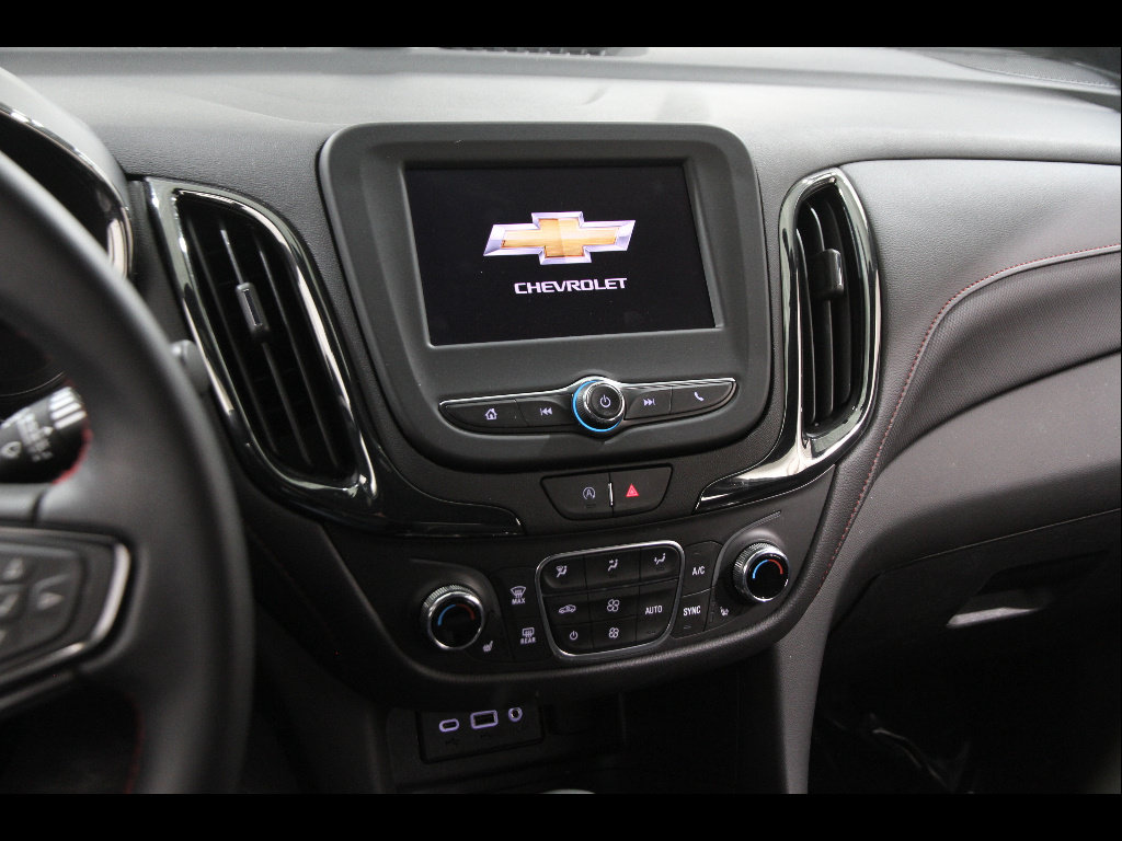 Certified 2024 Chevrolet Equinox RS FWD image 9