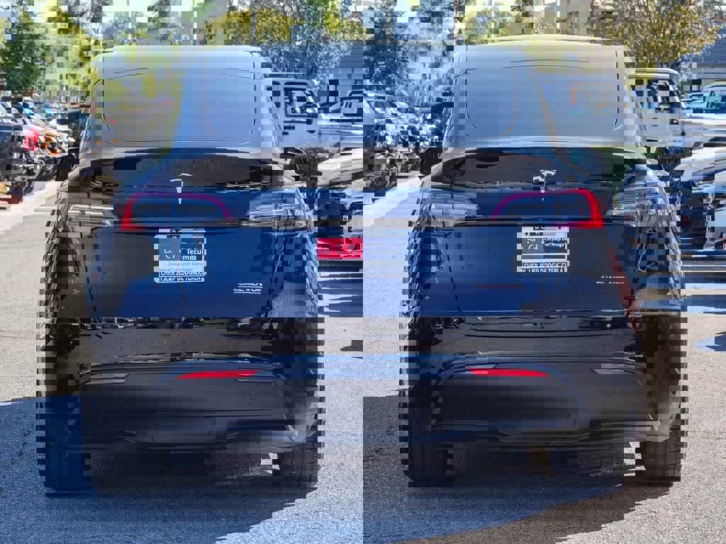 Used 2023 Tesla Model Y Performance image 5